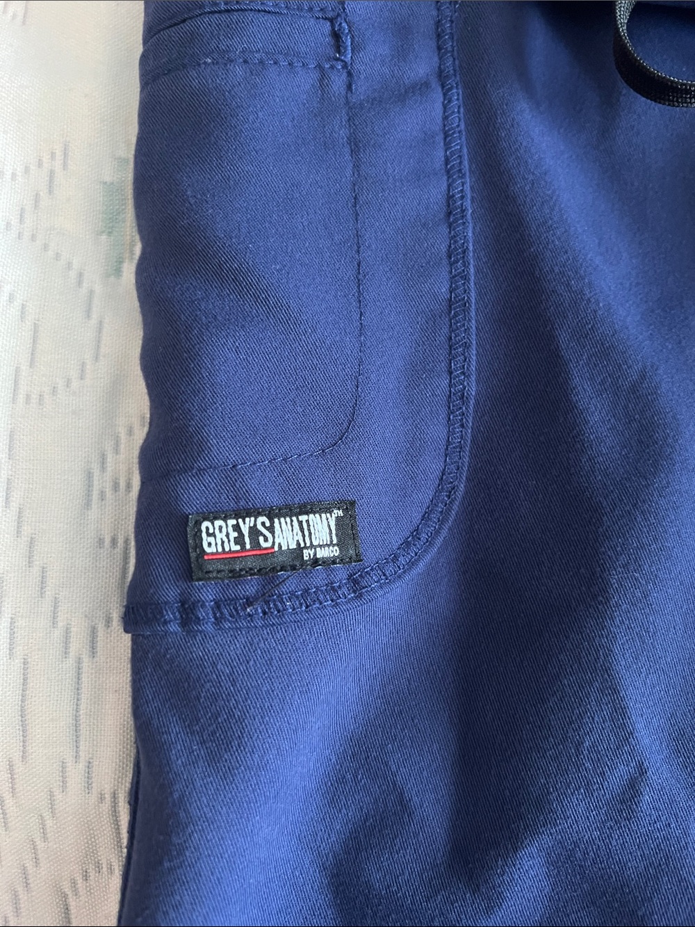 Grey's Anatomy Women’s Navy Blue Jogger Scrubs with Drawstring - Picture 3 of 8